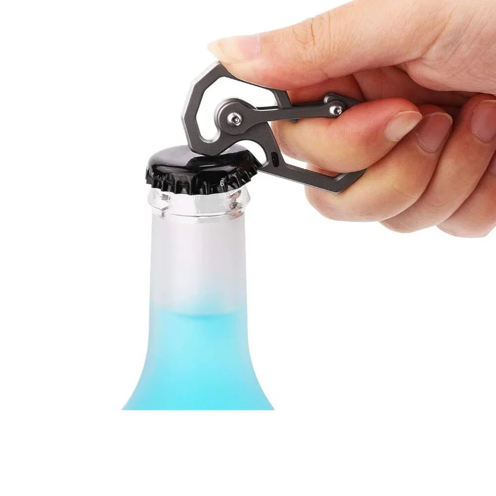 Tibitdeer holds keys